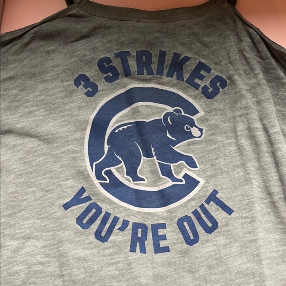 Cropped VS PINK Chicago Cubs cold solder top